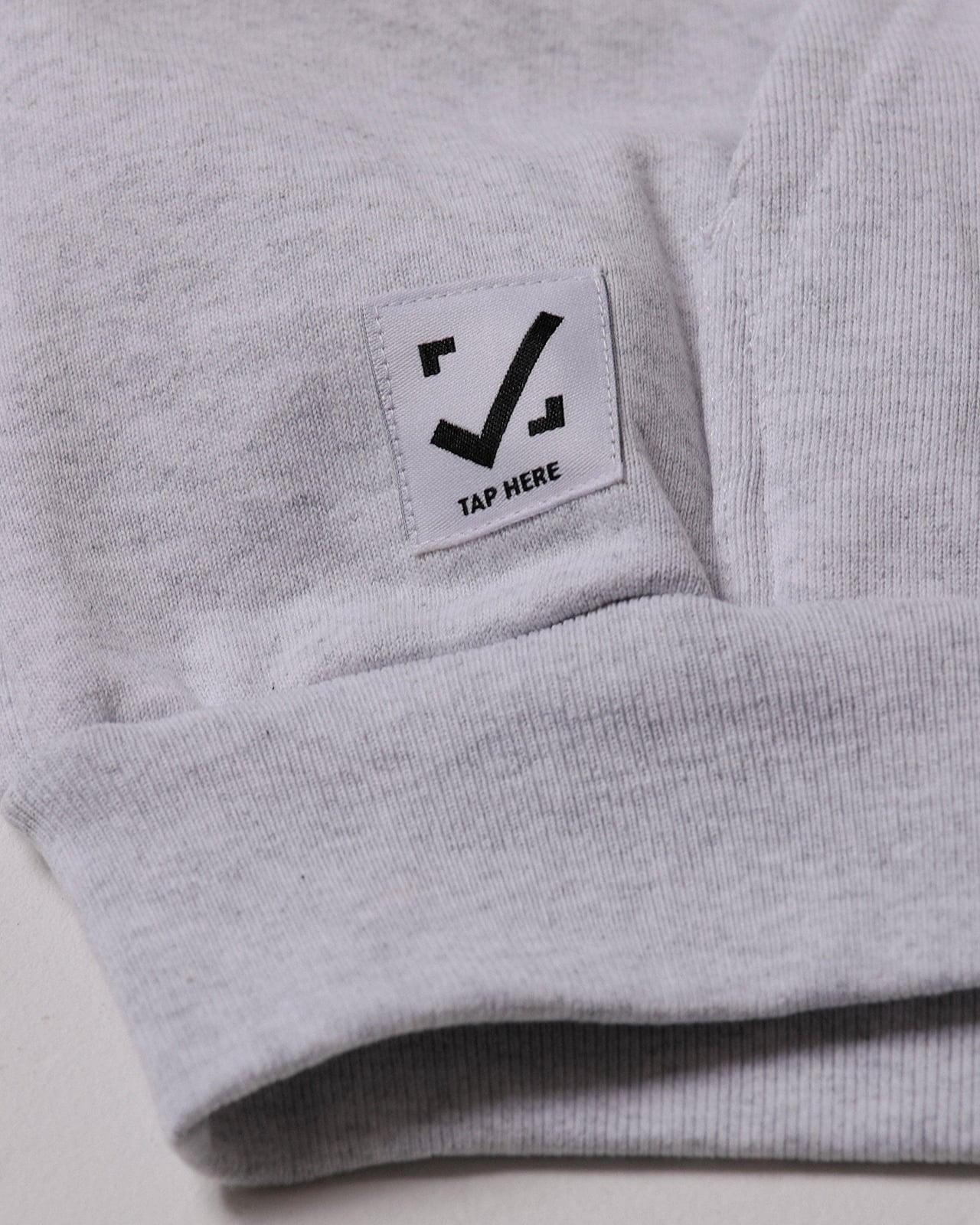 TAGGING LOGO HOODIE