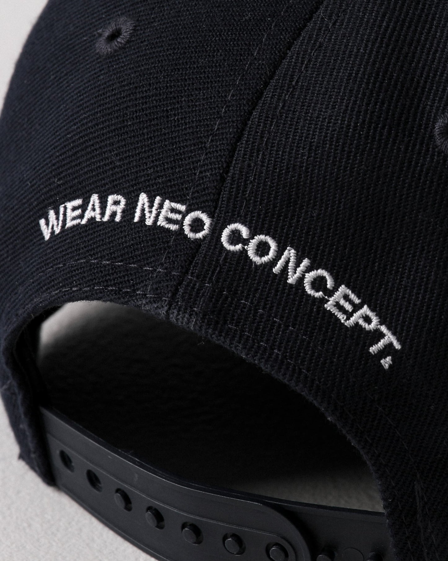 CURSIVE CAP