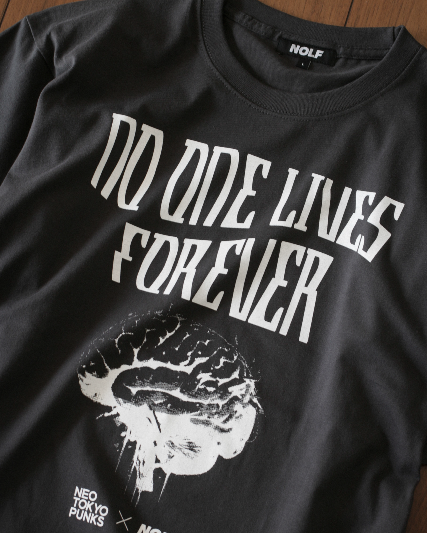 NO ONE LIVES FOREVER S/S T-SHIRT