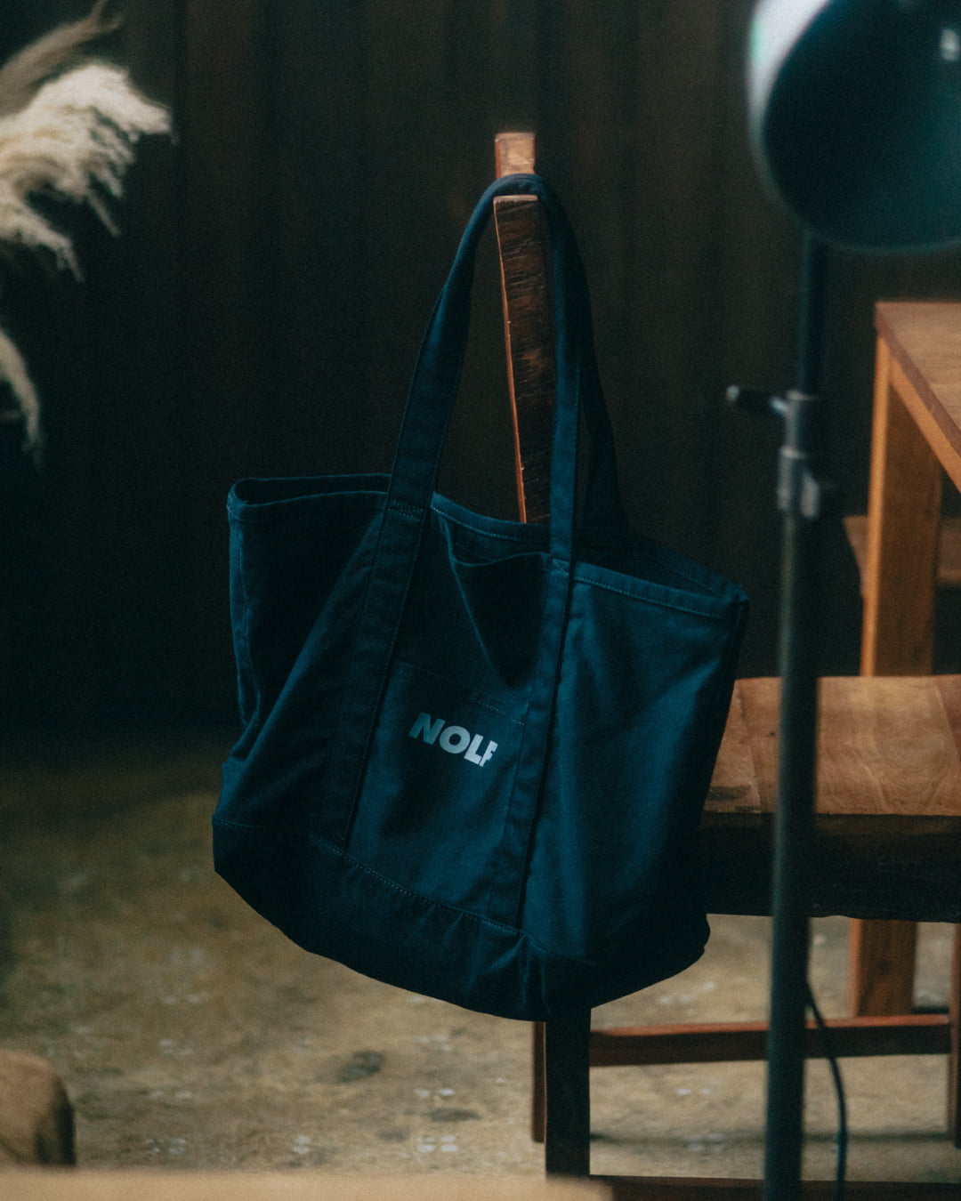 CLASSIC LOGO BIG TOTE