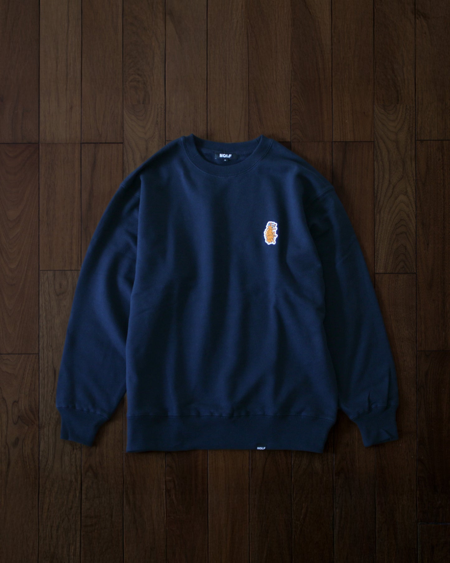 WOLF PATCH CREWNECK SWEATSHIRT